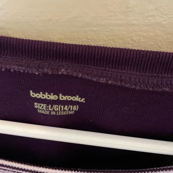 Bobbie Brooks Purple Sweatshirt - Picture 2 of 3